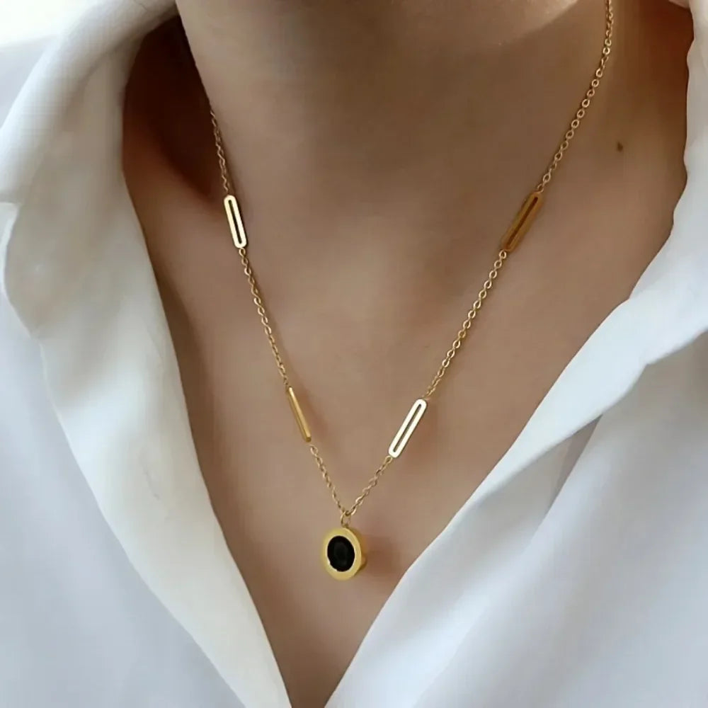 Collar Romano Dorado